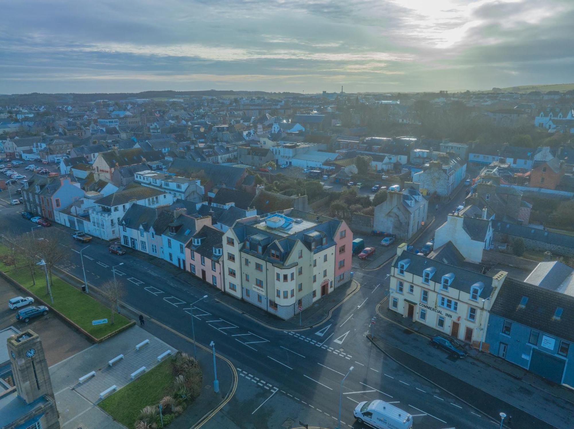Quay Head View Aparthotel Странрер Екстериор снимка