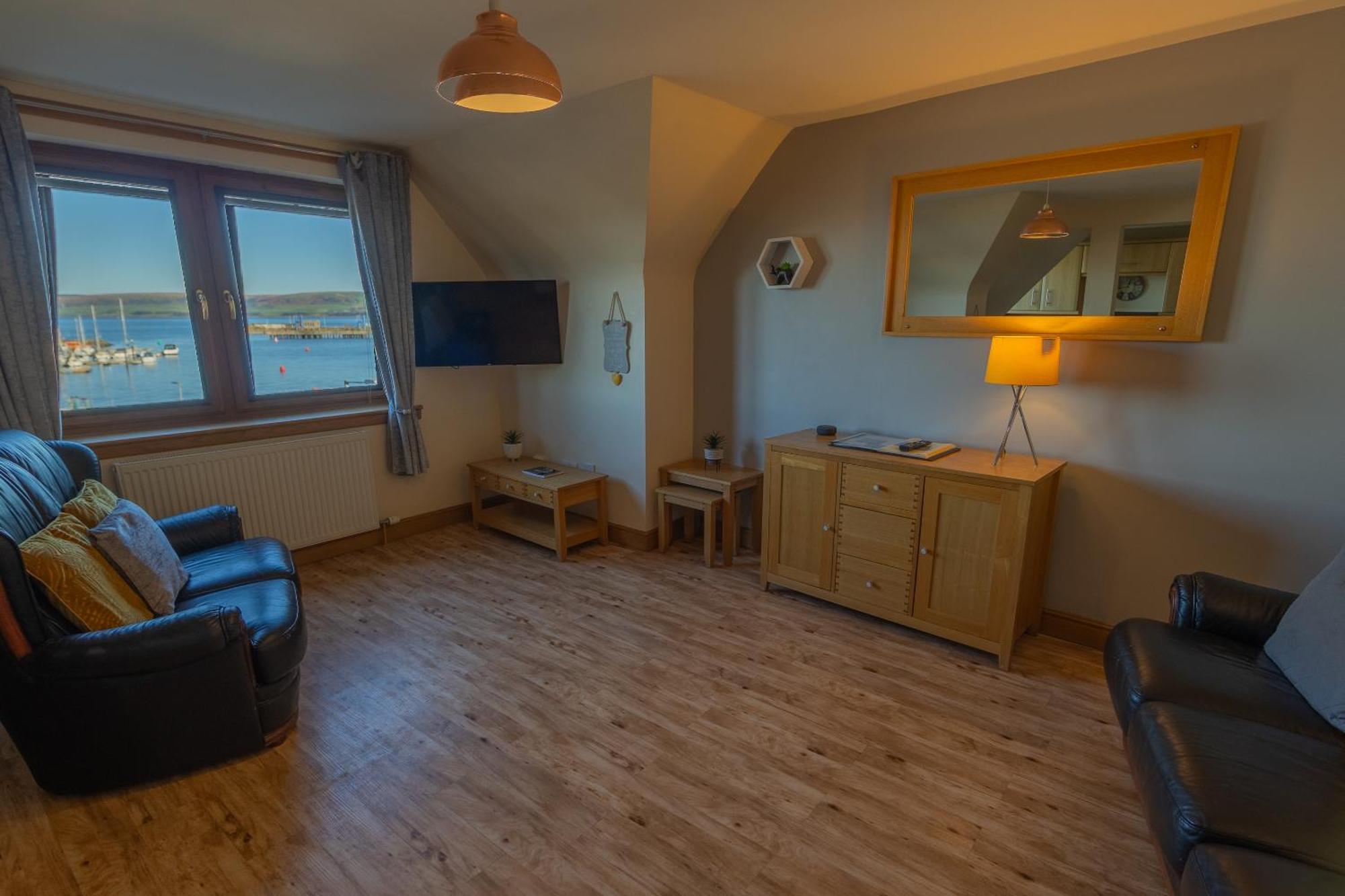 Quay Head View Aparthotel Странрер Стая снимка