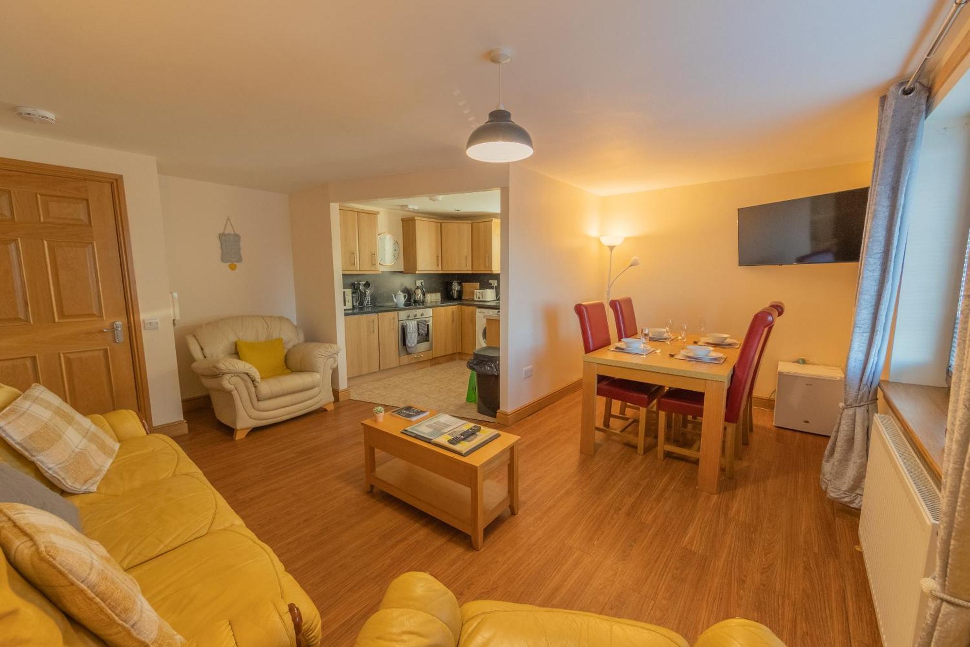 Quay Head View Aparthotel Странрер Стая снимка