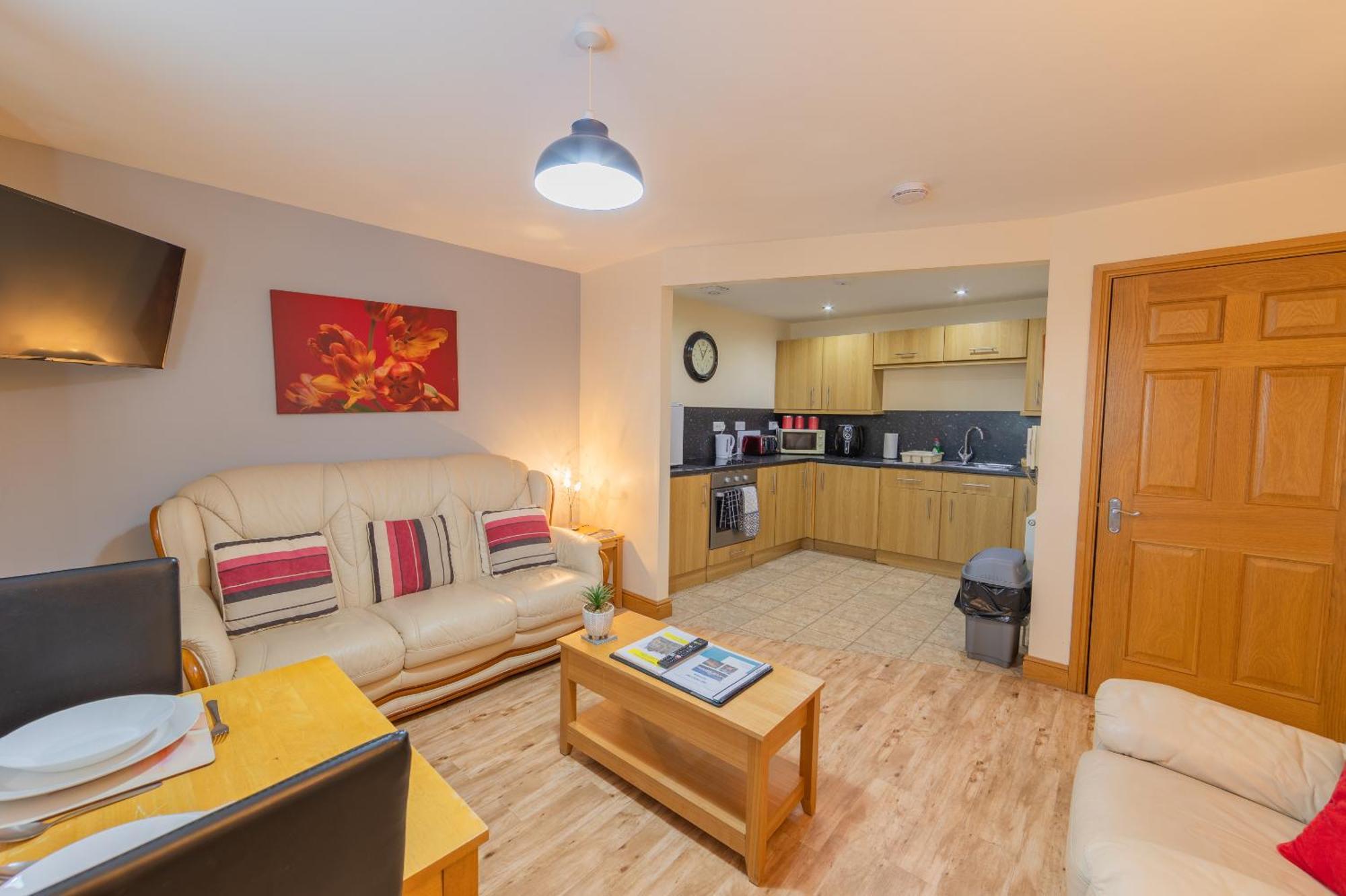 Quay Head View Aparthotel Странрер Стая снимка