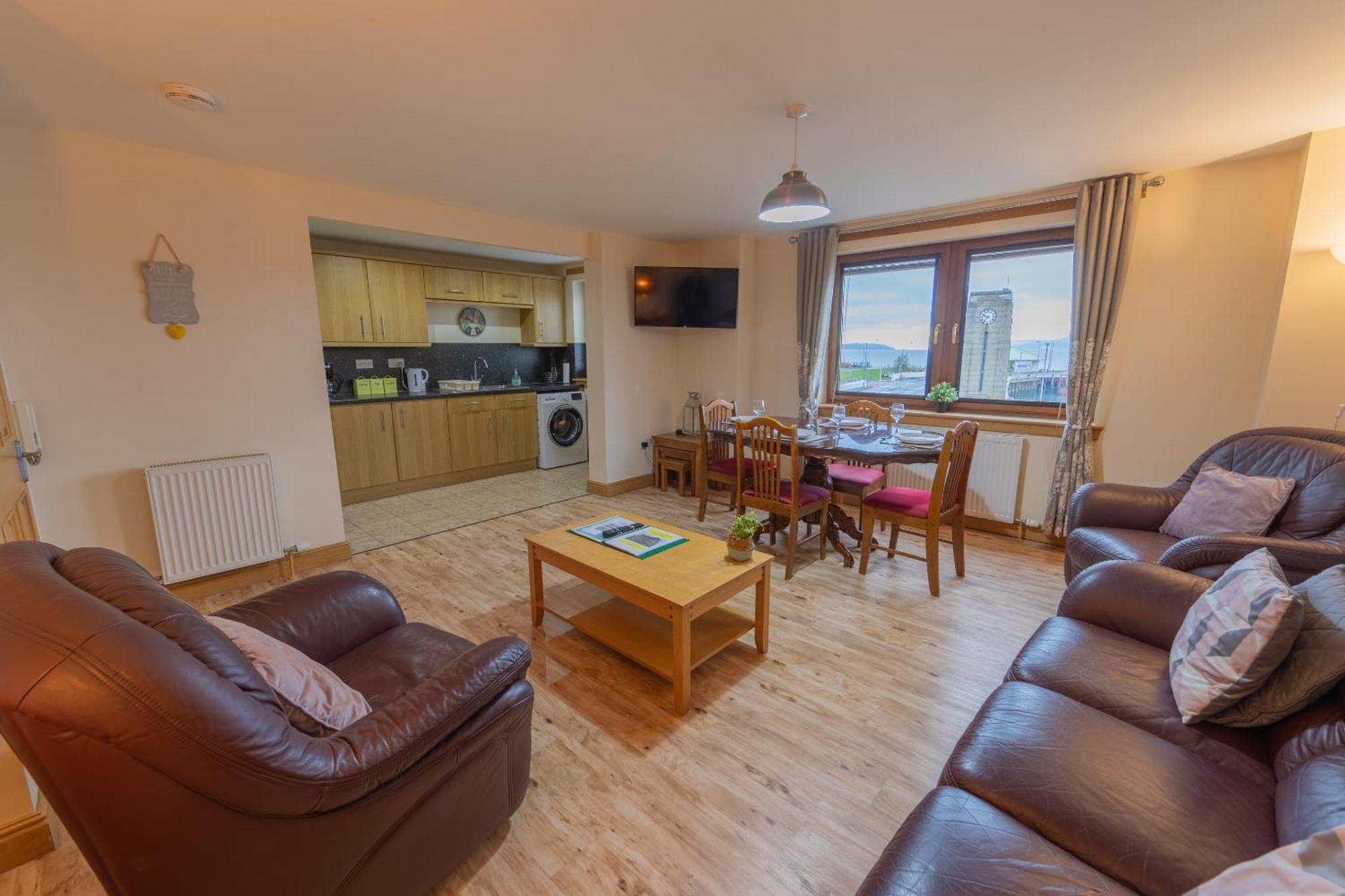 Quay Head View Aparthotel Странрер Стая снимка