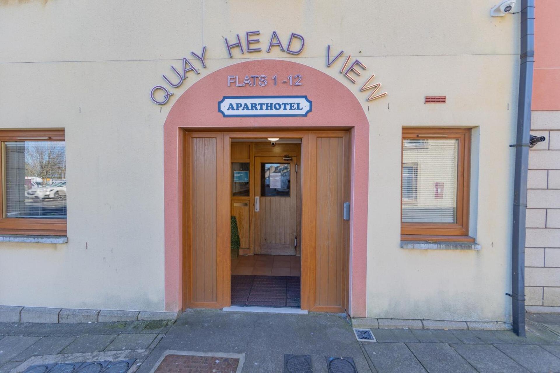 Quay Head View Aparthotel Странрер Екстериор снимка